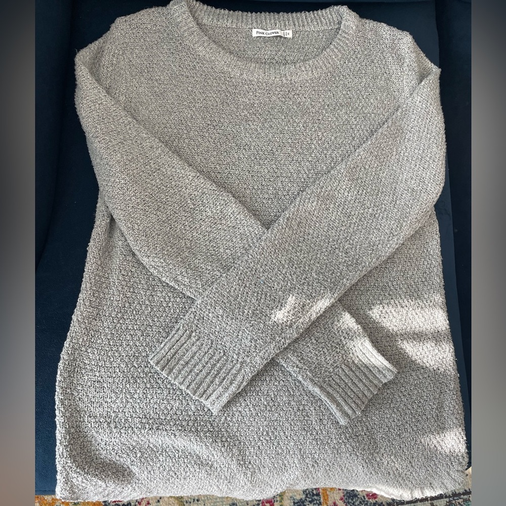 Grey woven sweater (size m) | Pink Clover Nicole Sweater